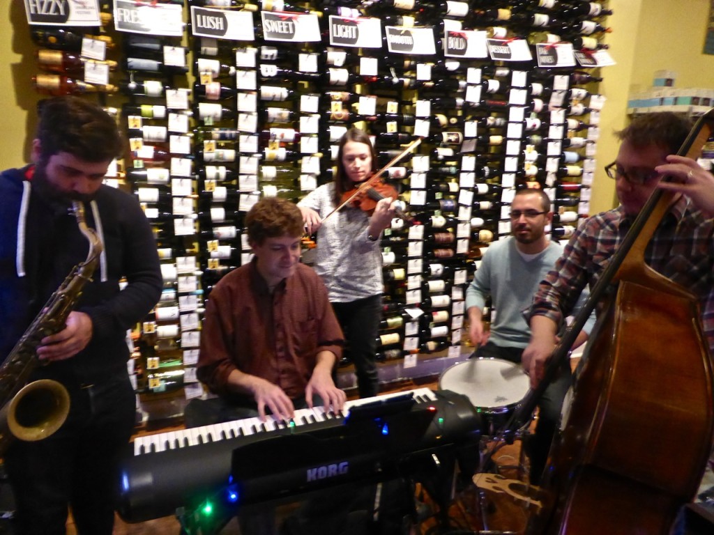 picture of musicians at Cheesetique